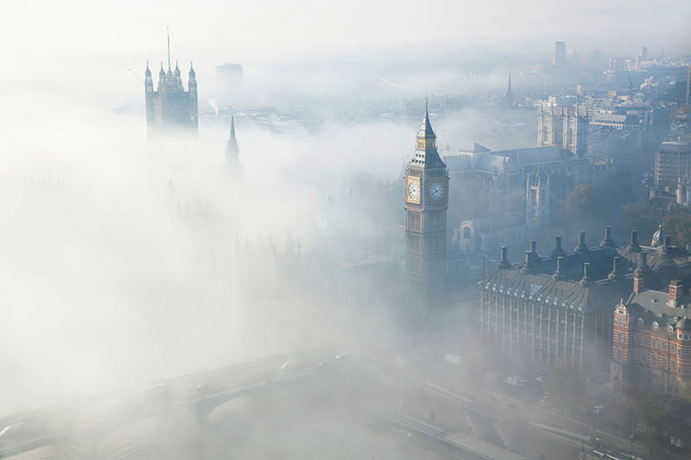  Gęsta mgła nad Londynem